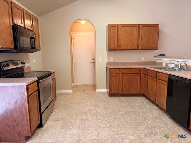 1229 Hilltop Drive, San Marcos, TX 78666