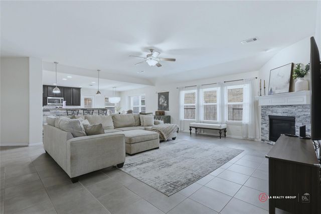 7415 Mustang Hill Lane, Spring, TX 77389