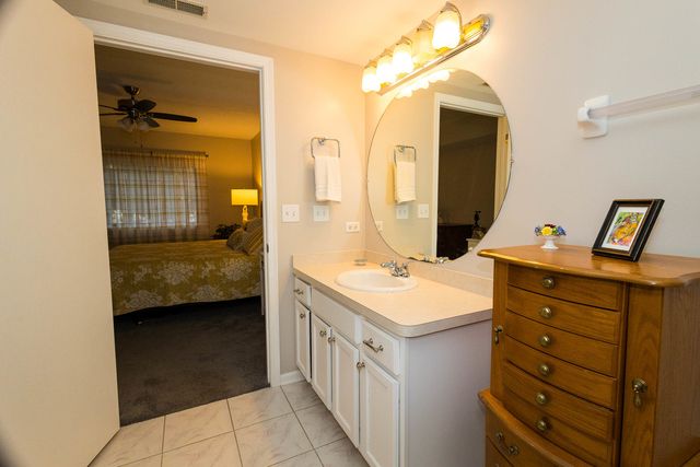 7755 BRISTOL PARK Drive 1NE, Tinley Park, IL 60477