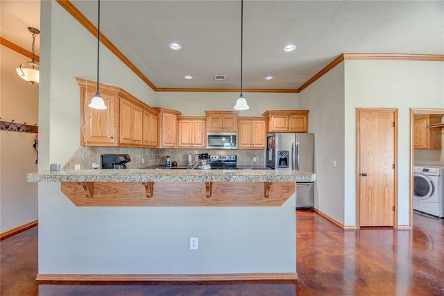 601 NW Van Buren Avenue, Piedmont, OK 73078