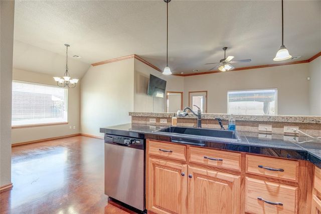 601 NW Van Buren Avenue, Piedmont, OK 73078