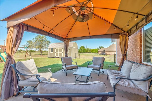 601 NW Van Buren Avenue, Piedmont, OK 73078