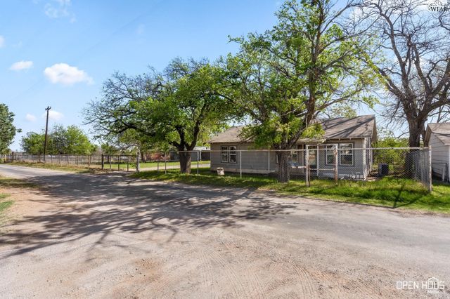 406 KELLY STREET, Burkburnett, TX 76354