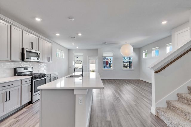 7408 Acela TRL 217, Austin, TX 78744