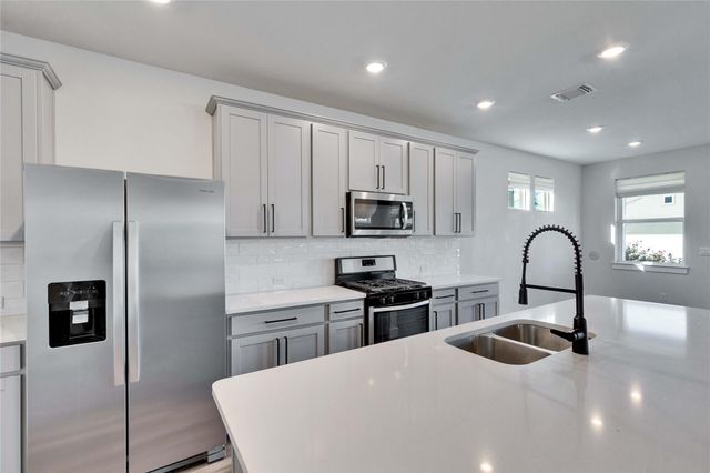 7408 Acela TRL 217, Austin, TX 78744