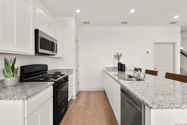 5714 QUARTZ TER, San Antonio, TX 78222