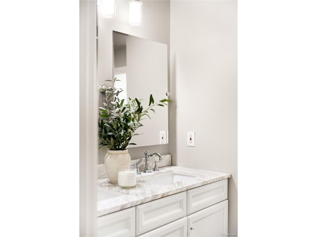 7270 E Euclid Dr, Centennial, CO 80111