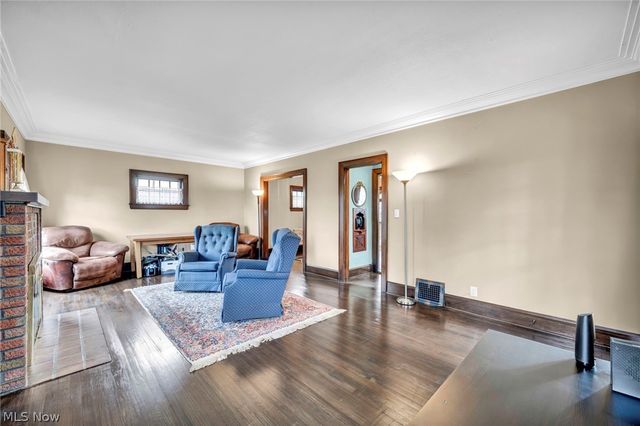 708 Park Avenue, Elyria, OH 44035