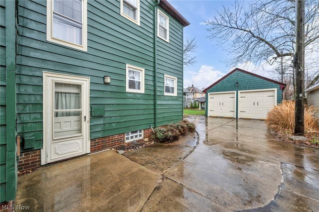 708 Park Avenue, Elyria, OH 44035