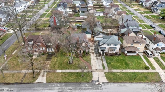 708 Park Avenue, Elyria, OH 44035