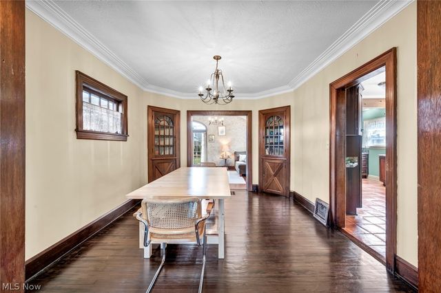 708 Park Avenue, Elyria, OH 44035