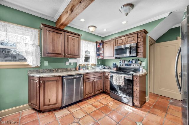 708 Park Avenue, Elyria, OH 44035