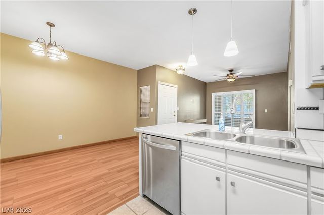5751 East Hacienda Avenue 262, Las Vegas, NV 89122