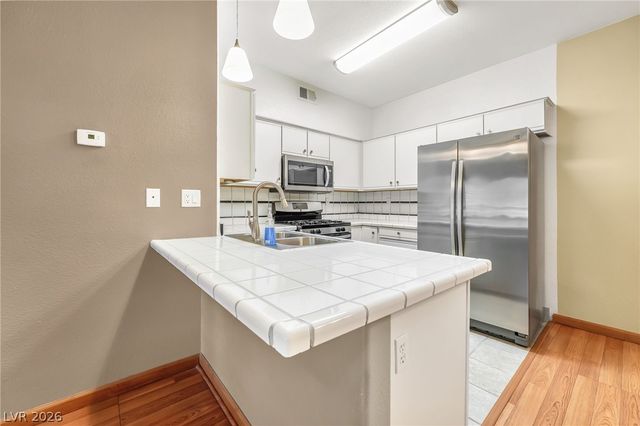 5751 East Hacienda Avenue 262, Las Vegas, NV 89122