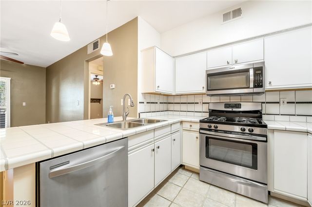 5751 East Hacienda Avenue 262, Las Vegas, NV 89122