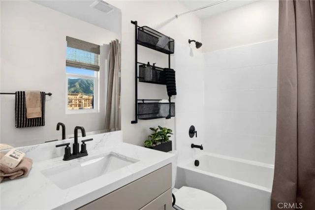 548 Gregory Way, Glendora, CA 91740
