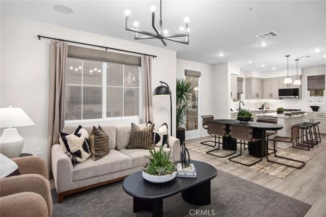 548 Gregory Way, Glendora, CA 91740