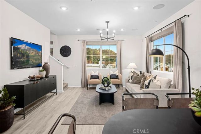 548 Gregory Way, Glendora, CA 91740