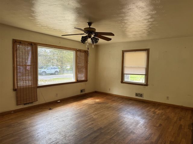 1175 Ravina Avenue, Benton Harbor, MI 49022