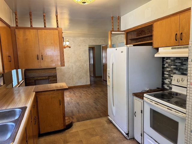 1175 Ravina Avenue, Benton Harbor, MI 49022