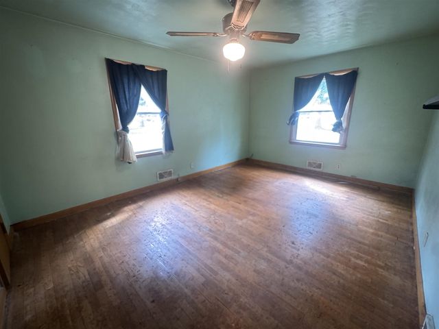 1175 Ravina Avenue, Benton Harbor, MI 49022