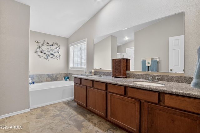 26402 S VALENCIA Avenue, Queen Creek, AZ 85142