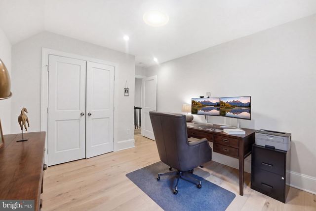 5602 YORK LN, Bethesda, MD 20814