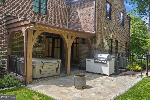 5602 YORK LN, Bethesda, MD 20814
