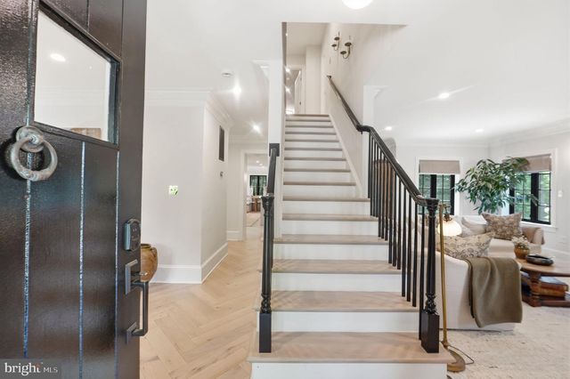 5602 YORK LN, Bethesda, MD 20814