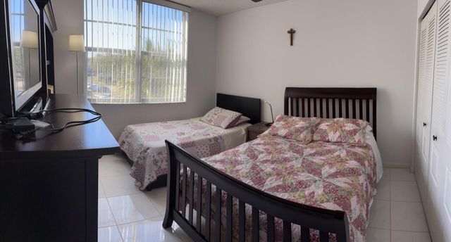7620 NW 18th Street 308, Margate, FL 33063