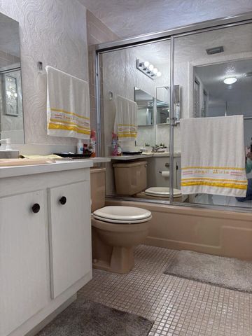 7620 NW 18th Street 308, Margate, FL 33063