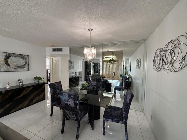 7620 NW 18th Street 308, Margate, FL 33063