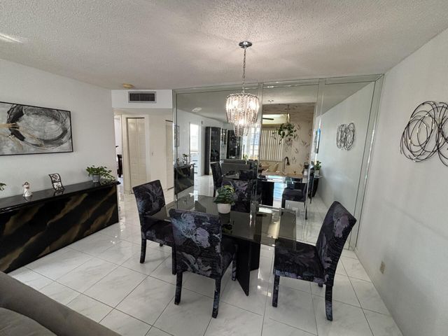 7620 NW 18th Street 308, Margate, FL 33063
