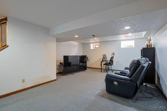 7830 Plantation Drive, West Chester, OH 45069