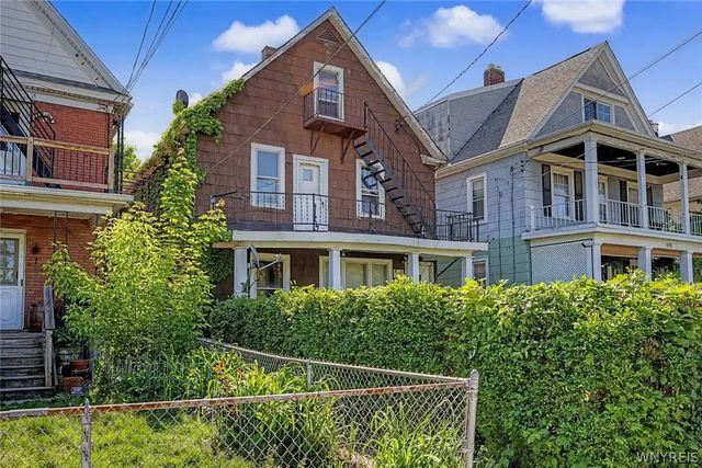 517 Tronolone Place, Niagara Falls, NY 14301