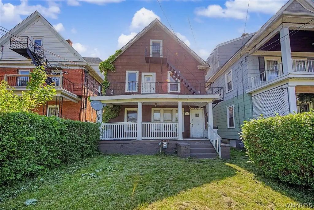 517 Tronolone Place, Niagara Falls, NY 14301
