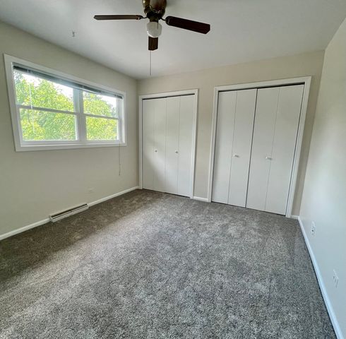 608 N Washington Avenue UPPER, Batavia, IL 60510