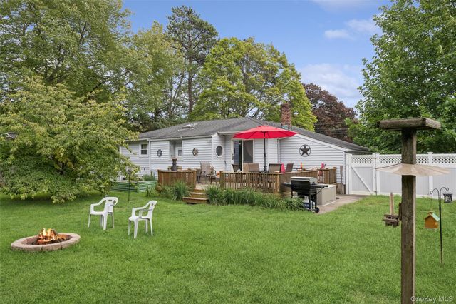 43 Columbus Avenue, Brentwood, NY 11717