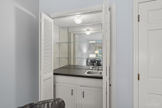 40 Nicholson Court, Washington Twp, OH 45459