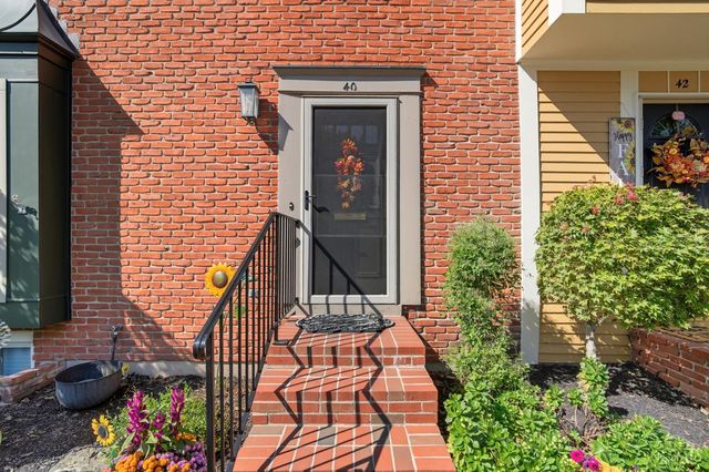 40 Nicholson Court, Washington Twp, OH 45459