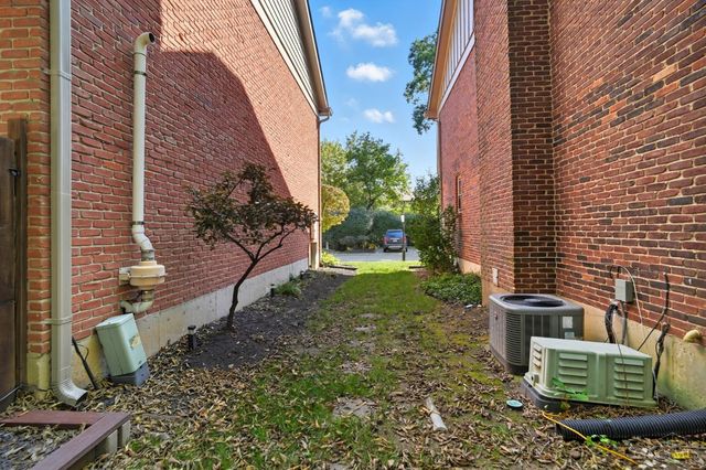 40 Nicholson Court, Washington Twp, OH 45459