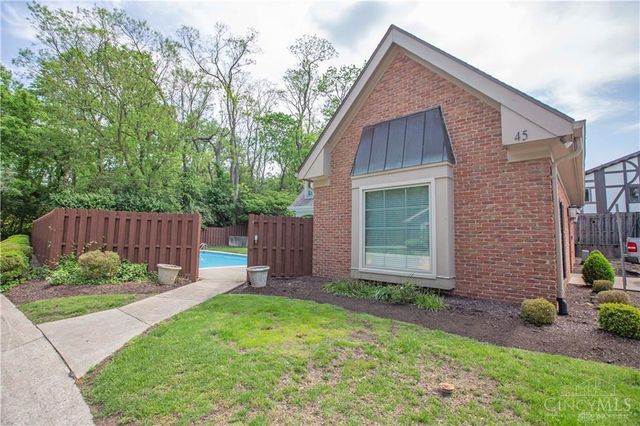 40 Nicholson Court, Washington Twp, OH 45459