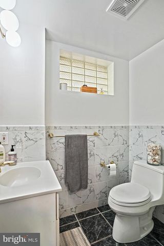6301 CRATHIE LN, Bethesda, MD 20816