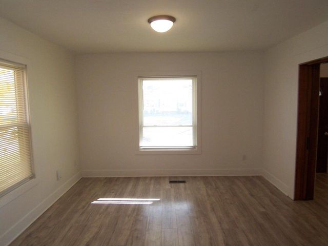 873 E Memorial Dr. Drive, Janesville, WI 53545