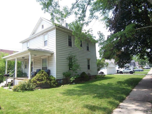 873 E Memorial Dr. Drive, Janesville, WI 53545