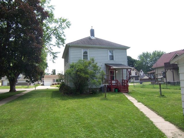 873 E Memorial Dr. Drive, Janesville, WI 53545