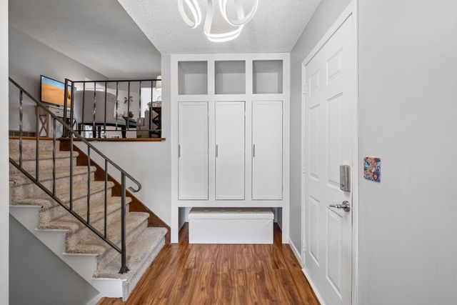 880 Whitney Drive, Apple Valley, MN 55124