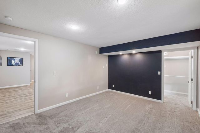 880 Whitney Drive, Apple Valley, MN 55124