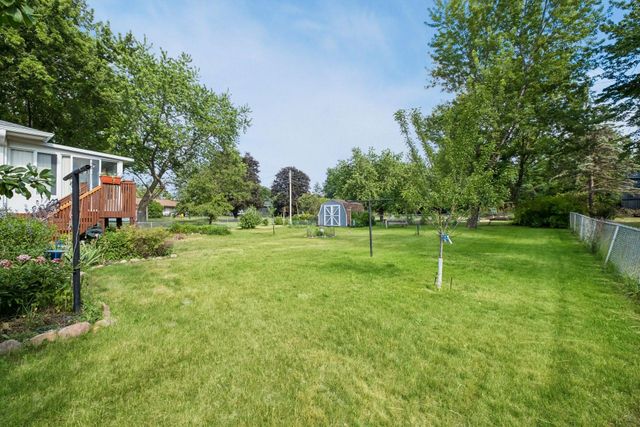 880 Whitney Drive, Apple Valley, MN 55124