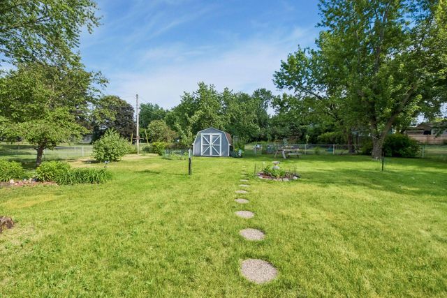 880 Whitney Drive, Apple Valley, MN 55124